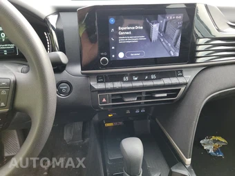 2025 Toyota Camry LE - miniatura 11