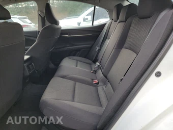2025 Toyota Camry LE - miniatura 13