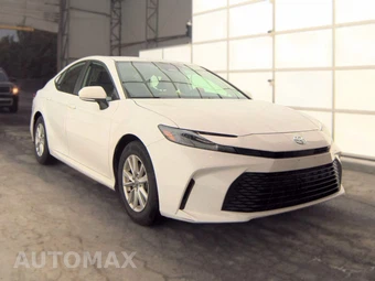 2025 Toyota Camry LE - miniatura 3