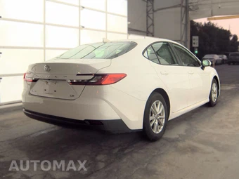 2025 Toyota Camry LE - miniatura 4