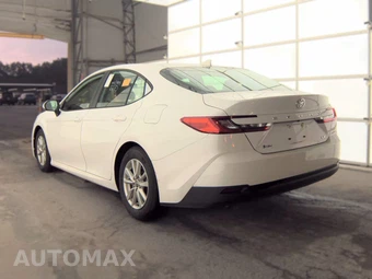 2025 Toyota Camry LE - miniatura 6
