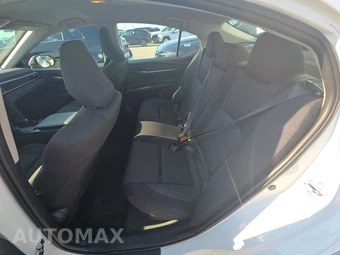 2025 Toyota Camry LE - miniatura 13
