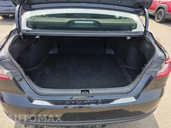 2025 Toyota Camry LE - miniatura 8