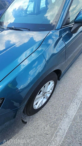2025 Toyota Camry LE - miniatura 20