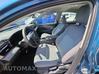 2025 Toyota Camry LE - miniatura 7