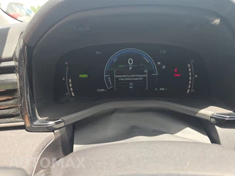 2025 Toyota Camry LE - miniatura 12
