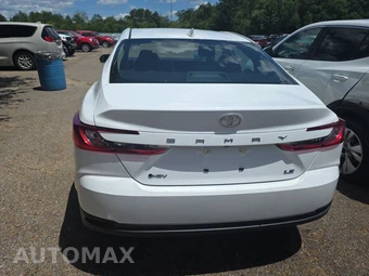 2025 Toyota Camry LE - miniatura 5