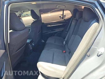 2025 Toyota Camry LE - miniatura 13