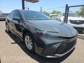 2025 Toyota Camry LE - miniatura 4