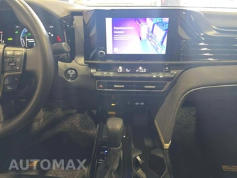 2025 Toyota Camry LE - miniatura 10