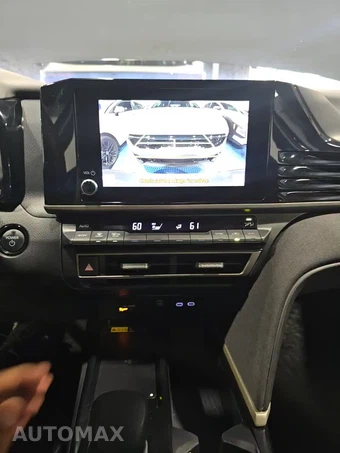 2025 Toyota Camry LE - miniatura 27