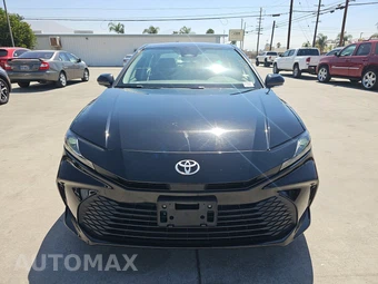 2025 Toyota Camry LE - miniatura 2