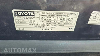 2025 Toyota Camry LE - miniatura 21
