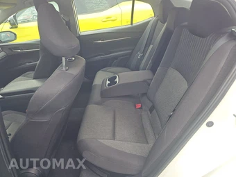 2025 Toyota Camry LE - miniatura 13