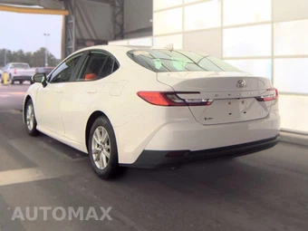 2025 Toyota Camry LE - miniatura 6