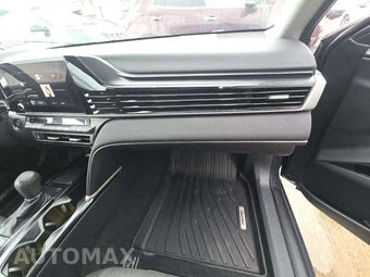 2025 Toyota Camry LE - miniatura 19