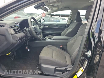2025 Toyota Camry LE - miniatura 7