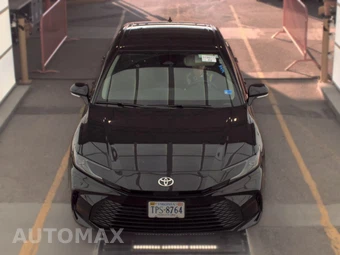 2025 Toyota Camry LE - miniatura 2