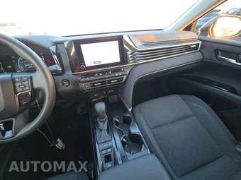 2025 Toyota Camry LE - miniatura 11