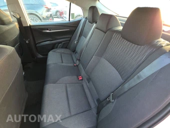 2025 Toyota Camry LE - miniatura 13