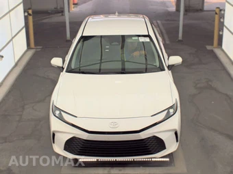 2025 Toyota Camry LE - miniatura 2