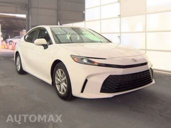 2025 Toyota Camry LE - miniatura 3