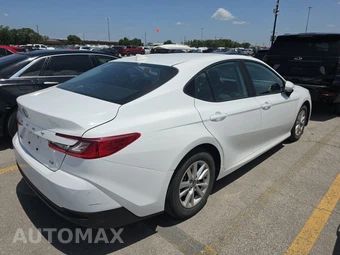 2025 Toyota Camry LE - miniatura 4