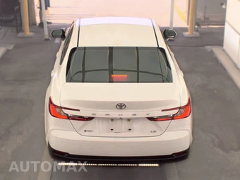 2025 Toyota Camry LE - miniatura 5