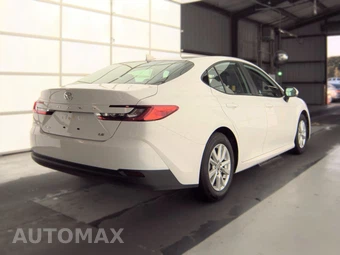 2025 Toyota Camry LE - miniatura 4