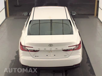 2025 Toyota Camry LE - miniatura 5