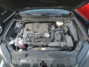 2025 Toyota Camry LE - miniatura 15