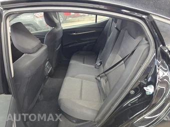 2025 Toyota Camry LE – miniatura 13