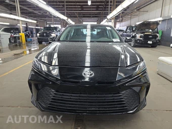 2025 Toyota Camry LE – miniatura 2