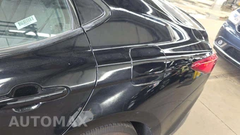 2025 Toyota Camry LE – miniatura 30