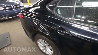 2025 Toyota Camry LE – miniatura 34