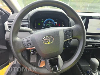 2025 Toyota Camry LE - miniatura 10