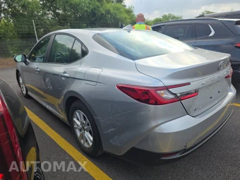 2025 Toyota Camry LE - miniatura 6