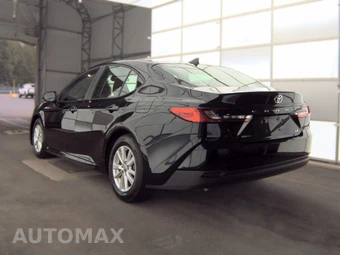 2025 Toyota Camry LE - miniatura 6