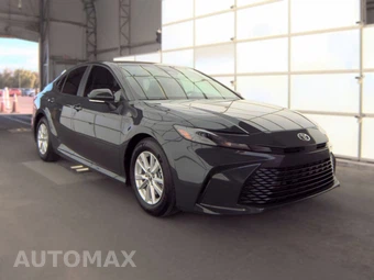 2025 Toyota Camry LE - miniatura 3