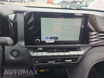 2025 Toyota Camry LE - miniatura 11