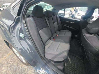 2025 Toyota Camry LE - miniatura 17