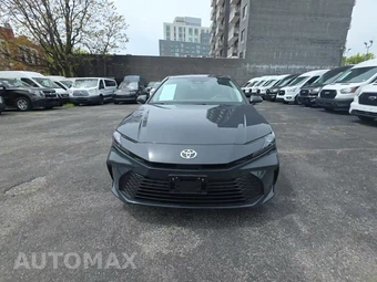 2025 Toyota Camry LE - miniatura 2