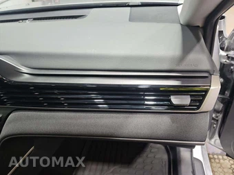 2025 Toyota Camry LE - miniatura 19
