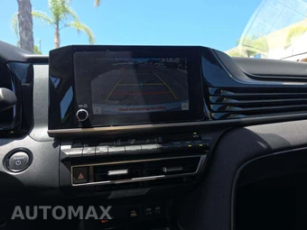 2025 Toyota Camry LE - miniatura 7
