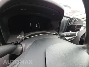 2025 Toyota Camry LE - miniatura 12