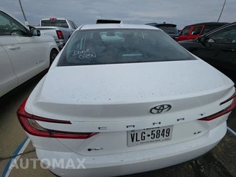 2025 Toyota Camry LE - miniatura 16