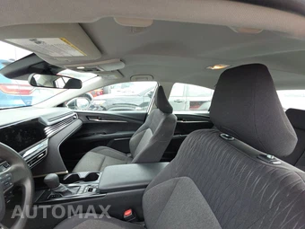 2025 Toyota Camry LE - miniatura 18