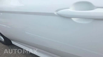 2025 Toyota Camry LE - miniatura 19