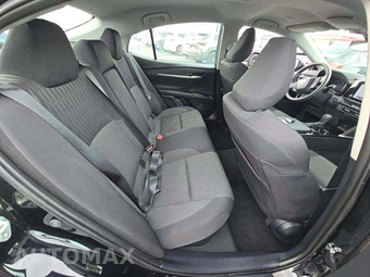 2025 Toyota Camry LE - miniatura 13