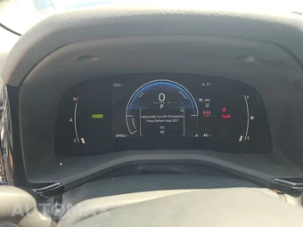 2025 Toyota Camry LE - miniatura 12